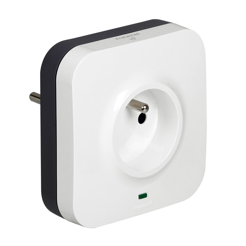 Legrand 050670 - Prise protégée 2P+T + 2 prises RJ45 avec parafoudre