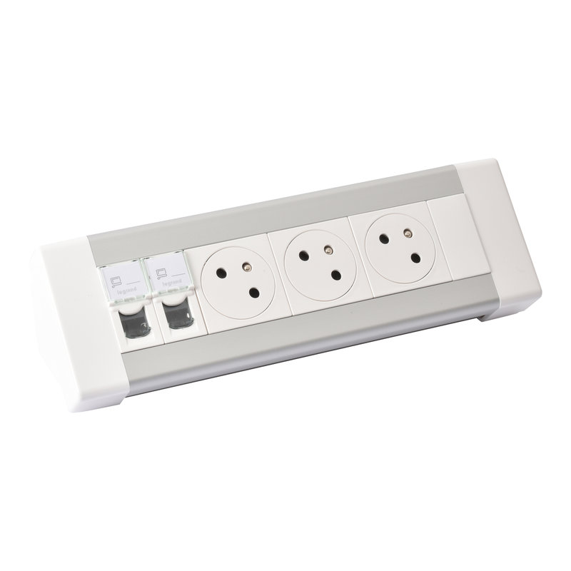 Legrand 054604 - Bloc bureau 3x2P+T + 2xRJ45 catégorie 6 FTP à câbler