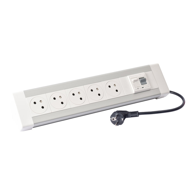 Legrand 054612 - Bloc bureau 5x2P+T + disjoncteur différentiel 16A 30mA et cordon
