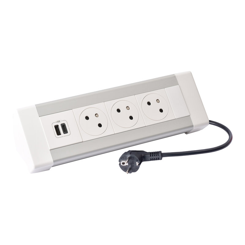 Legrand 054617 - Bloc bureau 3x2P+T + 1 prise USB A+C et cordon 3m 2P+T