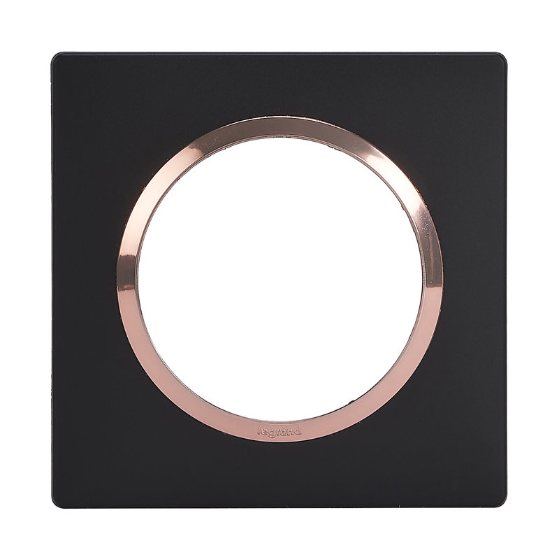 Legrand 600995 - Plaque carrée dooxie 1 poste finition noir bague cuivre