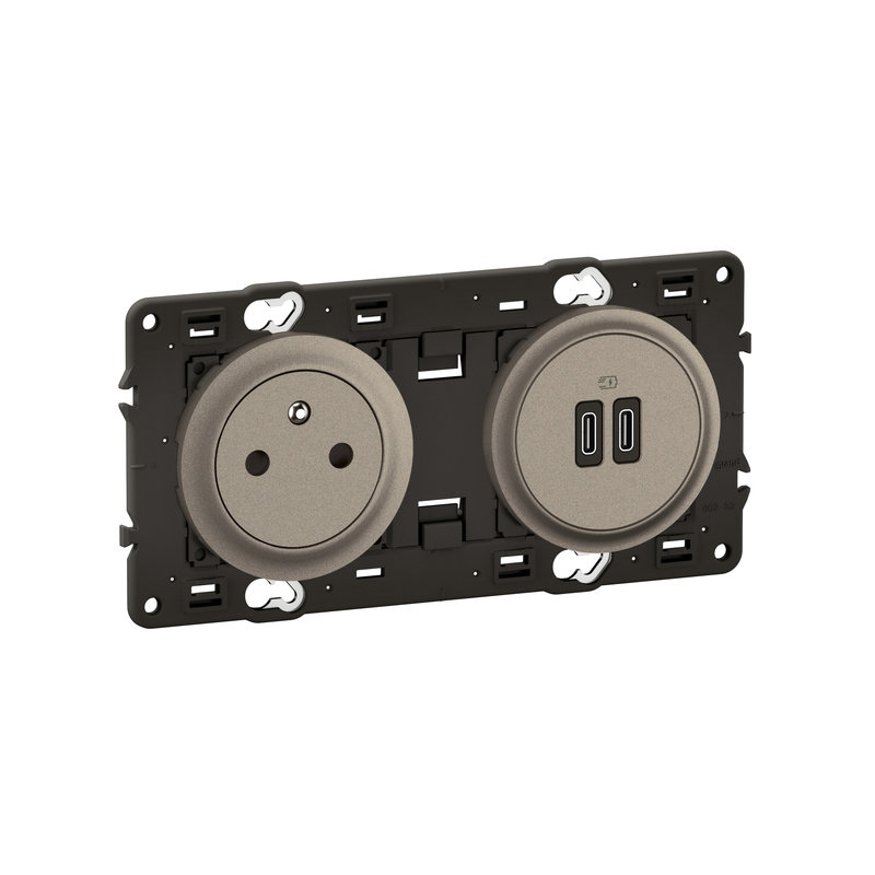 [LEG-CY0145] Legrand CY0145 - Prise 2P+T et USB C+C Céliane 20W Power Delivery, enjoliveur Titanium, support