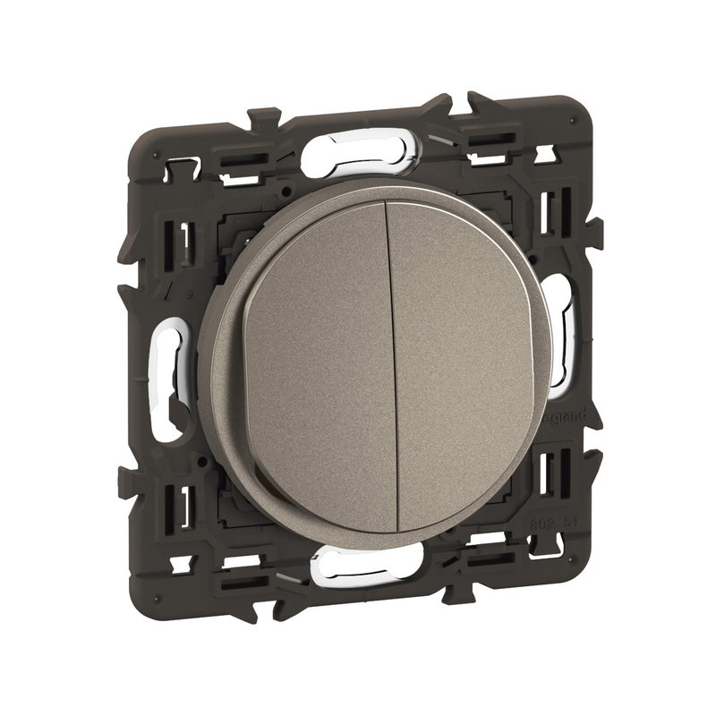 Legrand CY2001 - Double interrupteur ou va-et-vient Céliane 10AX enjoliveur Titanium et support