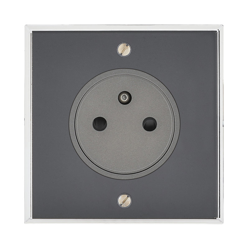 Legrand 67031 - Art d'Arnould univers Mémoire prise de courant 2P+T Surface 16A 250V - cristal