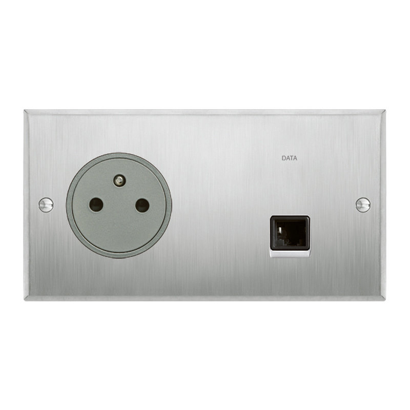 Legrand 67138 - Art d'Arnould univers Mémoire prise 2P+T 16A et RJ45 cat. 6 FTP -acier brossé