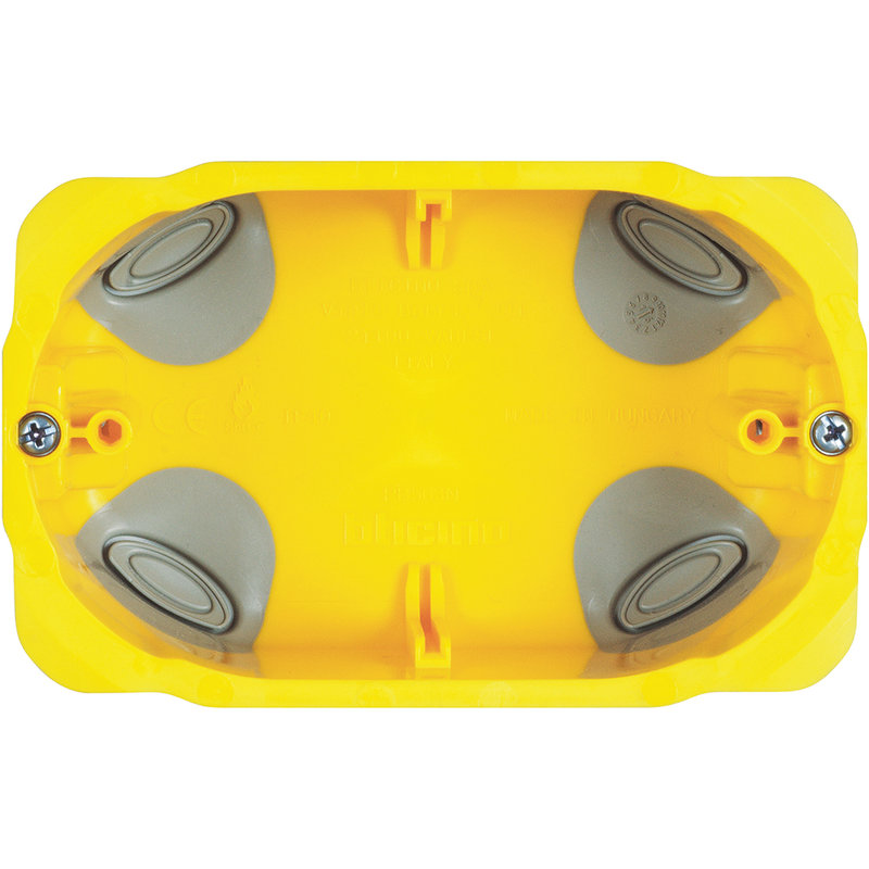 [BTI-BTPB503N] Bticino BTPB503N - Boite d'encastrement pour cloisons sèches avec obturateurs 3 modules