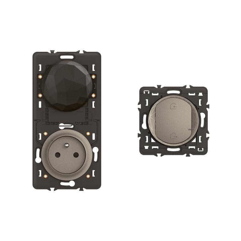 Legrand CT0443 - Pack de démarrage Céliane with Netatmo pour installation connectée - Titanium