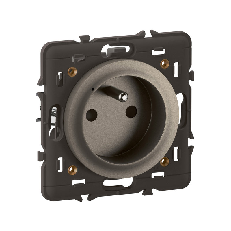 Legrand CT0460 - Prise 2P+T 16A Céliane with Netatmo - connexion à bornes automatiques - Titanium