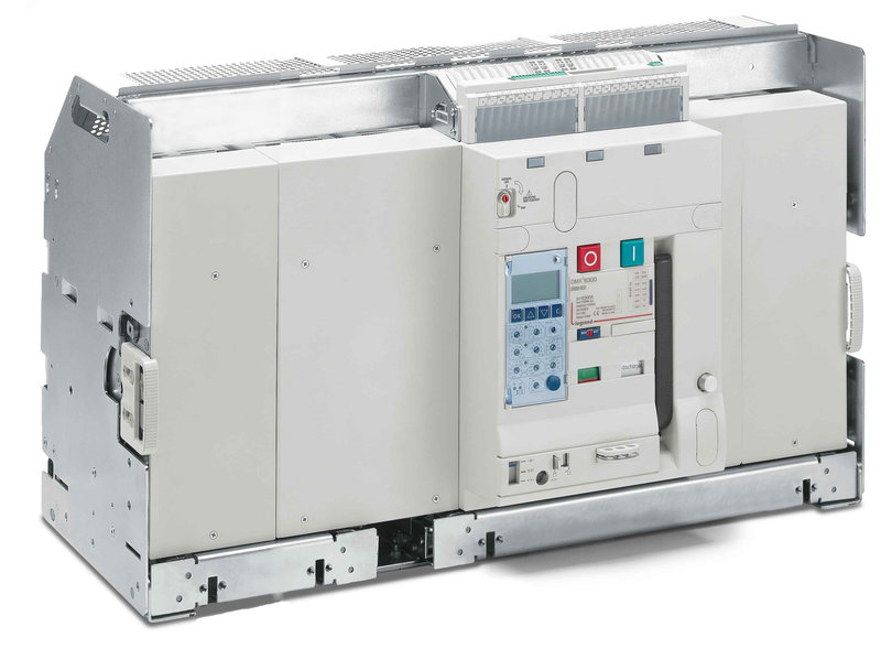 Legrand 028953 - Disjoncteur ouvert débrochable DMX³6300 - 100kA - taille 3 - 3P - 6300A