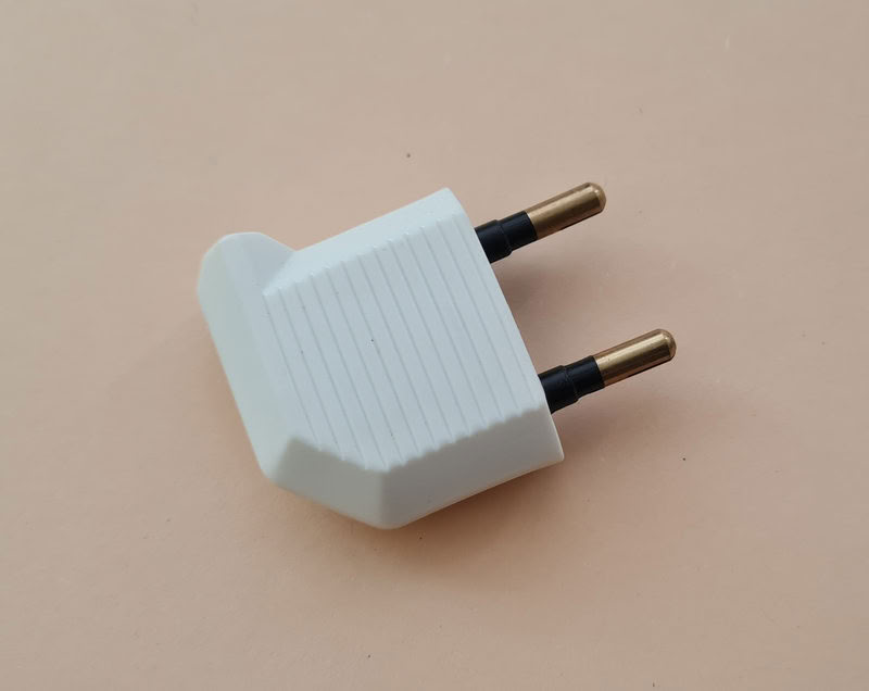 [CAH-13P1511110] Conn Plug Cat6A 8P / 8C Multibrin Rond